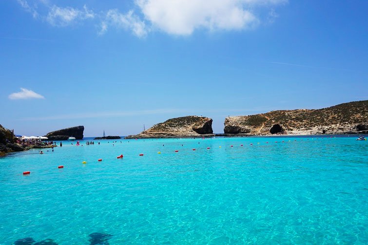 Comino and the Blue Lagoon, Malta - CARWIZ rent a car